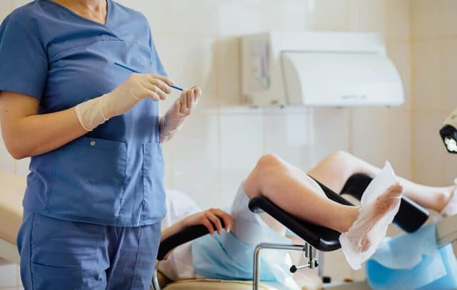 Düzenli Yapılan Smear Testi Rahim Ağzı Kanserini Önlüyor image