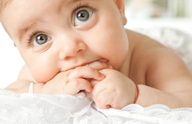 5 Aylık Bebek Gelişimi: Beslenme, Uyku ve Motor Beceriler kapak resmi