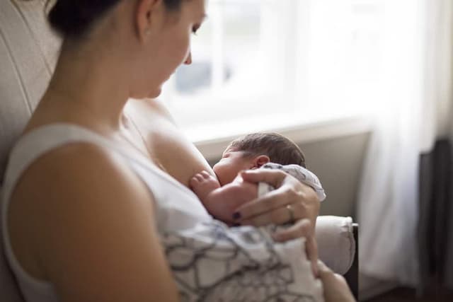Emzirme Döneminde Gaz Yapan ve Yapmayan Besinler Nelerdir? image