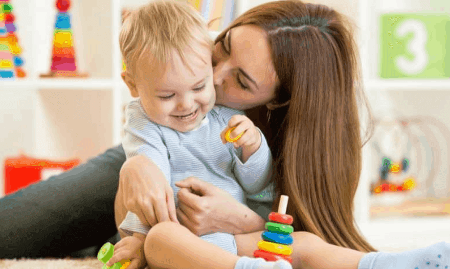 Bebeğime Alkışı Nasıl Öğretebilirim? kapak resmi
