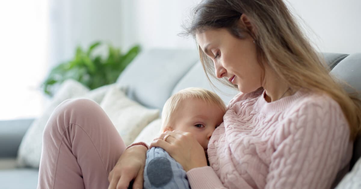 Hiperlaktasyonun Sebepleri, Belirtileri ve Çözümleri Nelerdir? kapak resmi